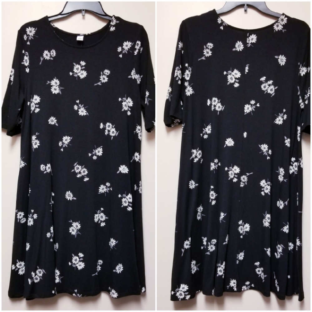 Old Navy Swing Dress Black Daisy Print Large